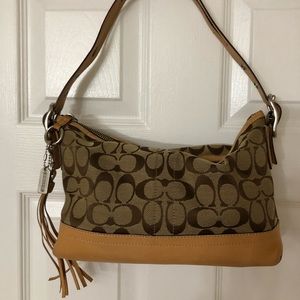 Classic/Vintage Coach Tassel Zipper Shoulder Bag